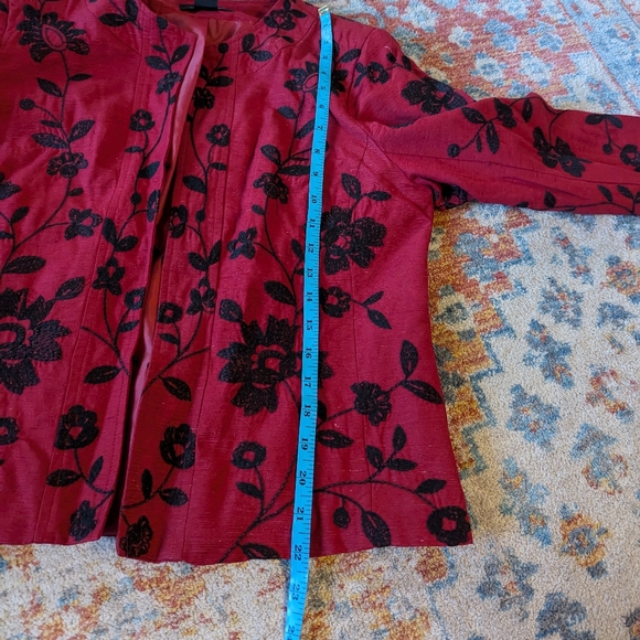 Trenz Women’s Large Silk Blend Embroidered Long Sleeve Red Black Jacket - Picture 9 of 10